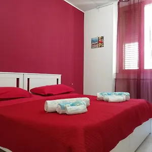 https://casa-mazzacane-bari-appartamento-stanze.barihotels.org
